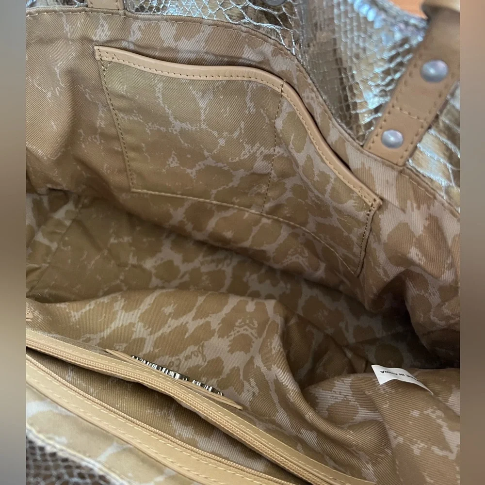 Sam Edelman Metallic Snake Print Tote Bag Silver Large Shoulder Bag - Picture 12 of 16